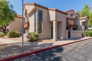 Photo #6: 6137585 Listing