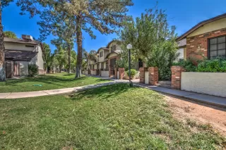 Photo #2: 6137642 Listing 