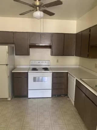 Photo #5: 6137699 Listing