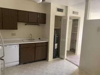 Photo #6: 6137699 Listing