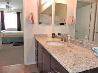 Photo #5: 6137770 Listing