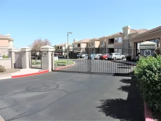 Photo #6: 6137770 Listing