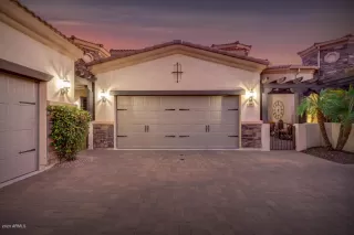 Photo #2: 6137943 Listing