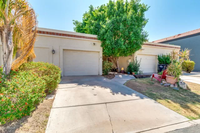 MLS: 6137995 Condo For Sale