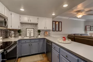 Photo #2: 6137995 Listing