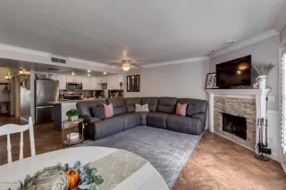 Photo #6: 6137995 Listing