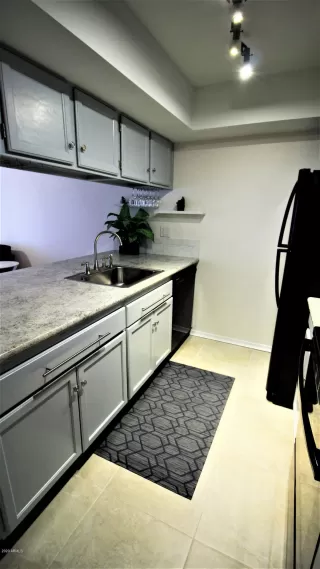 Photo #6: 6138126 Listing 