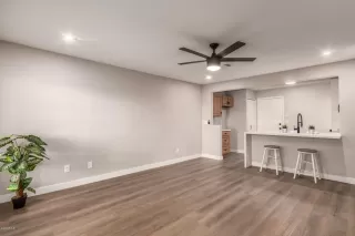 Photo #2: 6138175 Listing