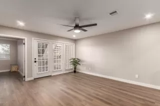 Photo #5: 6138175 Listing