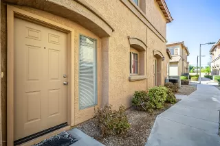 Photo #5: 6138188 Listing