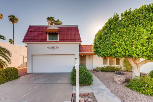 MLS: 6138330 Condo For Sale