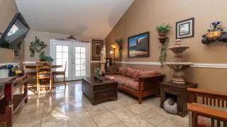 Photo #1: 6138428 Listing 