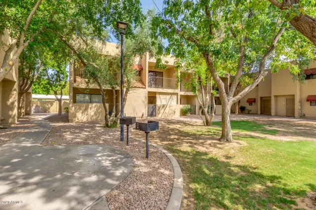 MLS: 6138541 Condo For Sale