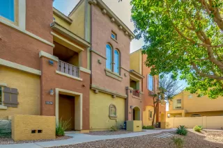 Photo #4: 6138585 Listing