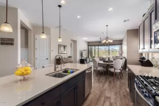 Photo #5: 6138878 Listing 