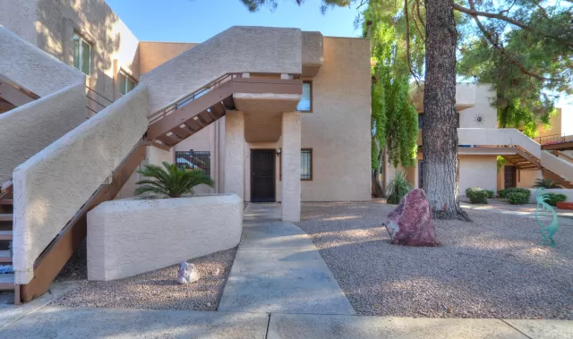 MLS: 6138998 Condo For Sale