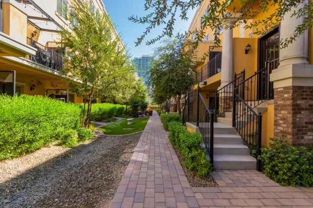 MLS: 6139063 Condo For Sale