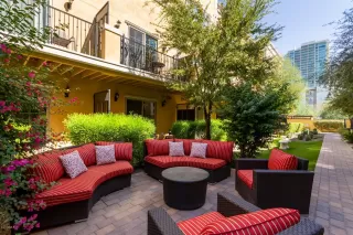 Photo #2: 6139063 Listing 