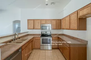 Photo #3: 6139146 Listing