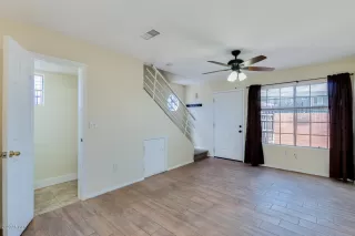 Photo #4: 6139312 Listing 