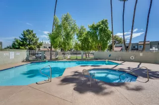 Photo #6: 6139346 Listing