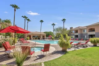 Photo #2: 6139372 Listing