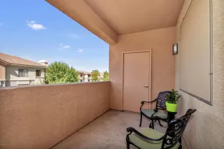 Photo #5: 6139372 Listing