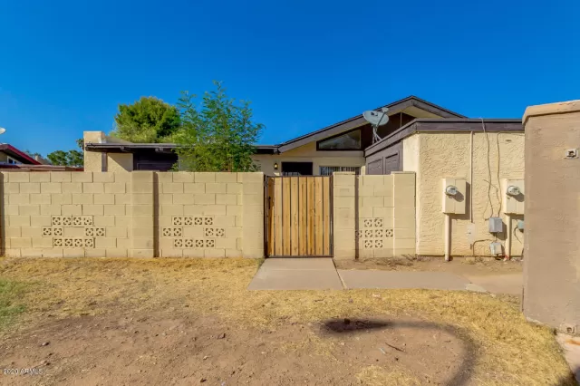 MLS: 6139405 Condo For Sale