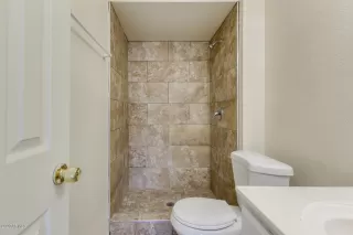 Photo #5: 6139405 Listing 