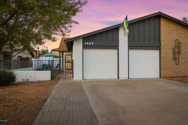 MLS: 6139847 Condo For Sale