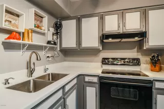 Photo #4: 6139847 Listing 