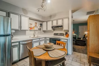 Photo #6: 6139847 Listing 