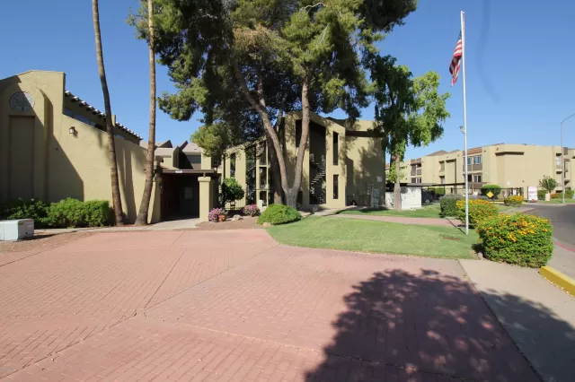 MLS: 6139882 Condo For Sale