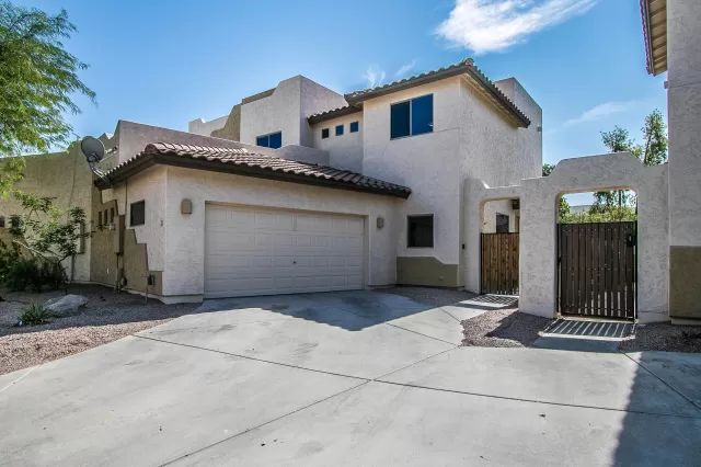 MLS: 6140002 Condo For Sale