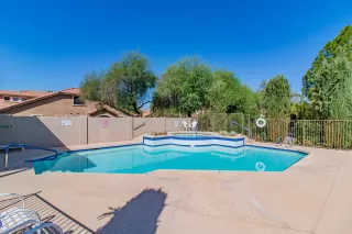 Photo #2: 6140039 Listing