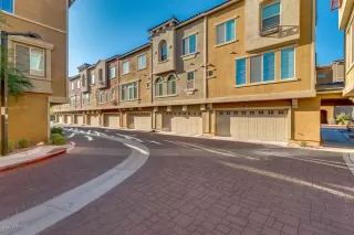 Photo #5: 6140043 Listing 