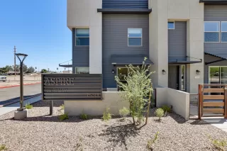 Photo #4: 6140047 Listing