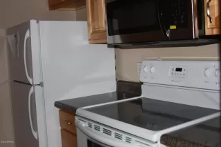 Photo #6: 6140078 Listing