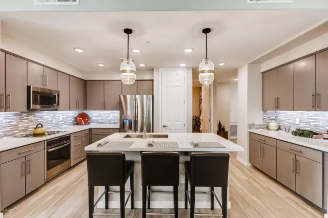 MLS: 6140183 Condo For Sale