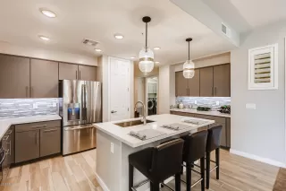 Photo #4: 6140183 Listing