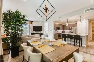 Photo #5: 6140183 Listing