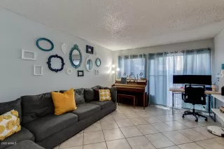 Photo #2: 6140234 Listing 