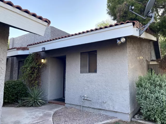 MLS: 6140405 Condo For Sale