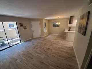 Photo #2: 6140424 Listing