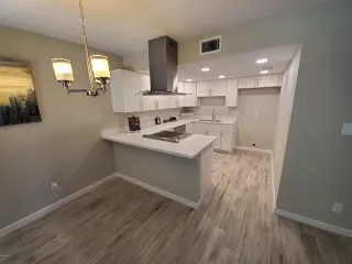 Photo #3: 6140424 Listing