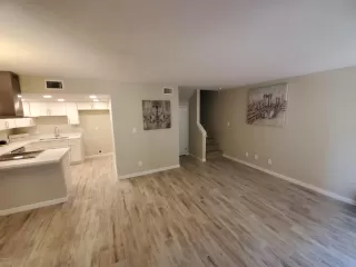 Photo #5: 6140424 Listing