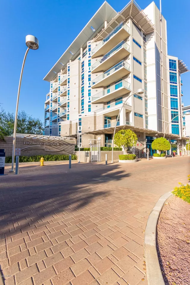 MLS: 6140443 Condo For Sale