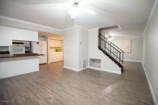 Photo #4: 6140459 Listing 