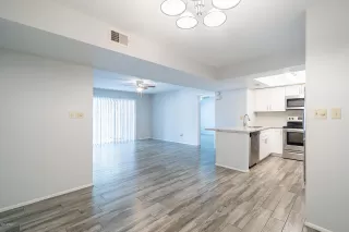 Photo #3: 6140492 Listing 