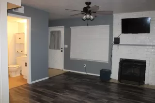 Photo #3: 6140695 Listing